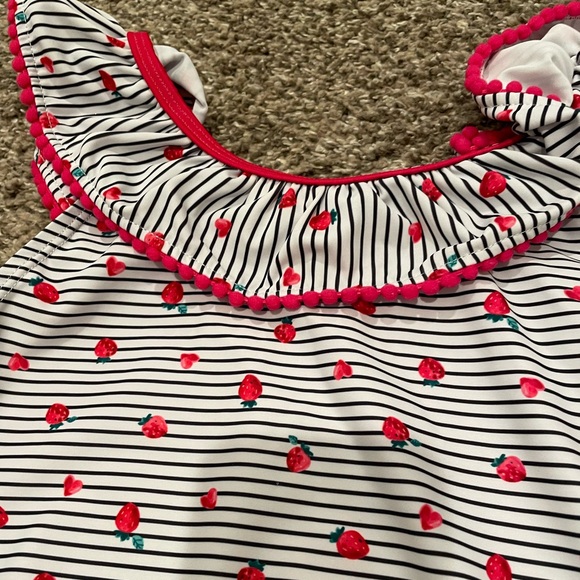 Bundle of Girl’s Swimsuit & Cover-Up - Picture 2 of 9